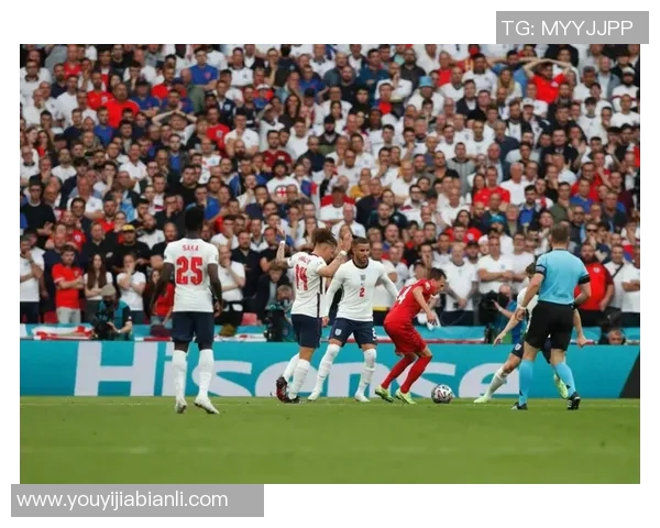 埃弗顿迎战鲁容贝罗期待精彩对决与精彩进球的足球盛宴