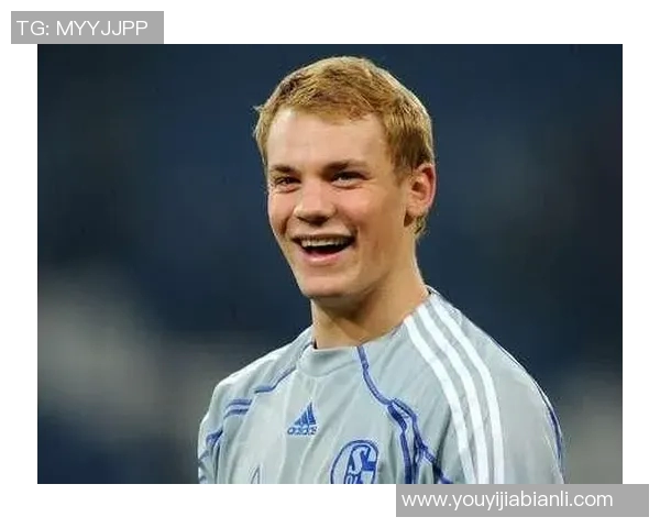 诺伊尔:从门将到传奇的足球之路与辉煌成就解析